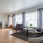 Feriehus The Asby Harstad